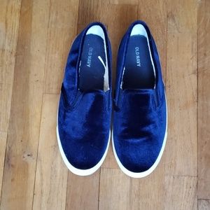 EUC Old Navy, size 8.5, slip-on sneaker